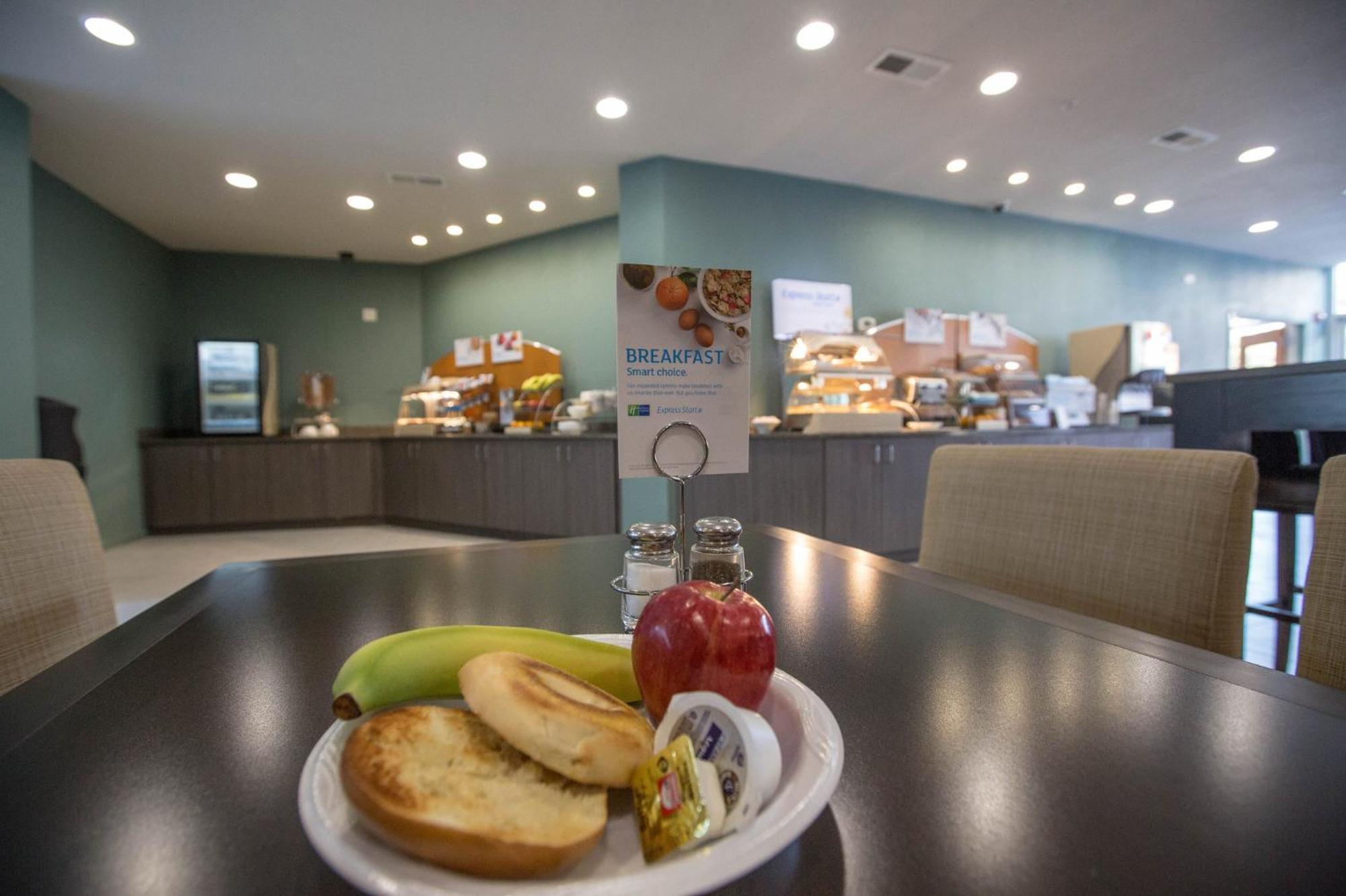 Holiday Inn Express St. Louis Central West End By Ihg Exterior foto